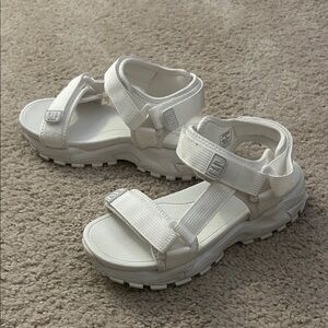 GAP White Strap Sandals